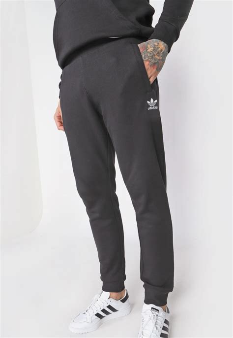 calça moletom adidas originals jogger 3 types preta